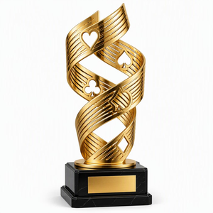Trofeo de Competición de Cartas de Póker con Diseño Creativo, Artesanía Metálica Personalizada, Base Giratoria Dorada en Espiral con Mármol - Product Image 1