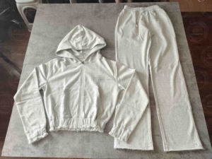 Ensemble <span class=keywords><strong>de</strong></span> survêtement décontracté 3 pièces pour <span class=keywords><strong>femme</strong></span> : sweat à capuche, débardeur et pantalon, idéal pour les grandes tailles - Product Image 2