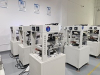 Module robotique léger XYZ pour alimentation et placement de pièces miniatures sur bureau, avec PLC et moteur, pour la manipulation de composants 3C, chimiques et alimentaires