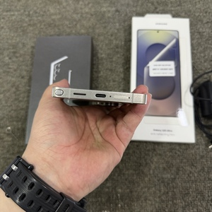 Galaxy S25 Ultra 5G รุ่นดั้งเดิม สมาร์ทโฟนขายส่ง กล้องหลัง 108MP หน้าจอ AMOLED เซ็นเซอร์ลายนิ้วมือ สีเงิน - Product Image 4