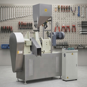 Nouvelle machine extrudeuse automatique en acier inoxydable pour Kurkure, facile à utiliser, pour la fabrication de snacks, de corn curls et de chips Cheetos - Product Image 1