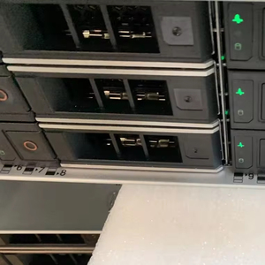 Serveurs en rack 2U PowerEdge R740/R740xd reconditionnés d'occasion, 750W Xeon Platinum 8276, 64 Go de mémoire DDR4, garantie de 3 ans, en stock - Product Image 1
