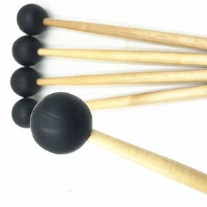 Marteau de remplacement en caoutchouc avec manche en bois pour expériences de résonance avec diapason - Product Image 3