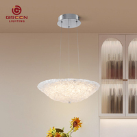 Luminaire suspendu en verre moderne et créatif en forme de nuage à DEL Lustre de restaurant télécommandé pour magasin de vêtements Éclairage parfait