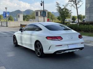 El Precio de Exportación de <span class=keywords><strong>Segunda</strong></span> <span class=keywords><strong>Mano</strong></span> del Mercedes-Benz Clase <span class=keywords><strong>C</strong></span> (importado) <span class=keywords><strong>C</strong></span>-200 Versión Coupé 2017, Auto Profesional de Gasolina, Es Económico - Product Image 4