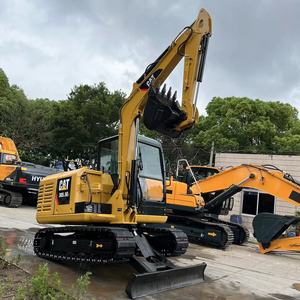 Excavadora de cadenas usada japonesa de alta eficiencia 2024 5.5TON Cat305.5e/Cat305.5e2 en excelentes condiciones, original con cadena de goma - Product Image 2