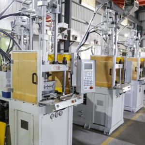 2nd main Petite machine <span class=keywords><strong>de</strong></span> moulage par injection en plastique Manuelle pour la fabrication <span class=keywords><strong>de</strong></span> l'italie à trois broches insert-manipulateur-006 - Product Image 6