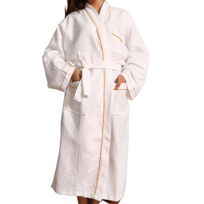 थोक वफ़ल स्नान वस्त्र हल्के लंबी वफ़ल किमोनो यूनिसेक्स होटल स्पा वस्त्र के लिए महिलाओं और पुरुषों