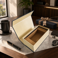 Boîte cadeau rigide magnétique de luxe bleu marine de style livre avec plateau intérieur en kraft pour emballage de cadeaux d'entreprise