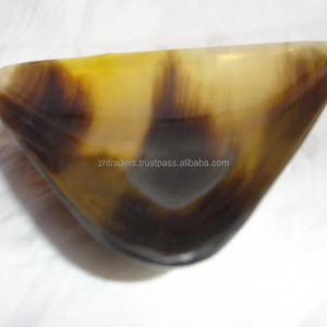 Bol en corne naturel fait à la main, écologique, avec finition brillante, artisanat élégant pour les restaurants et les maisons - Product Image 1