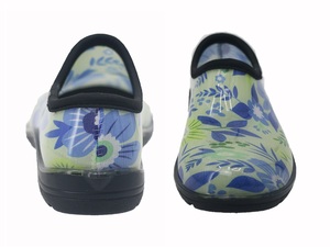 YL3523 conception <span class=keywords><strong>de</strong></span> mode Unique varie imprimer court femmes jardin bottes imperméables chaussures <span class=keywords><strong>de</strong></span> <span class=keywords><strong>pluie</strong></span> en PVC pour <span class=keywords><strong>femme</strong></span> avec des impressions artistiques - Product Image 5