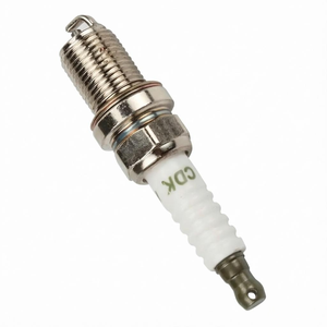 Bougie d'allumage Rc12Yc compatible avec Briggs Stratton 491055 805015, pièces pour tracteurs de pelouse et équipements de jardinage - Product Image 2