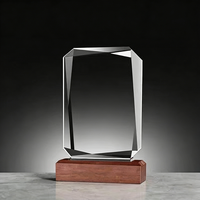Trophée carré transparent en cristal vierge avec base en bois et plaque en verre pour gravure laser ou impression UV – Vente en gros