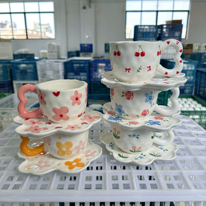 Ensemble de soucoupe de tasse à café en céramique de luxe léger fabriqué en usine peint à la main fleur cerise Design tasses à thé et soucoupes assiette cadeau <span class=keywords><strong>nuage</strong></span> - Product Image 3