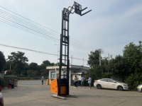 Chariot élévateur électrique à mât étroit YCMG CE 1.5T/2T avec caméra HD, levage 9m, batterie lithium, pour entrepôt, chariot élévateur à conducteur debout