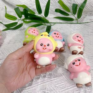 ของเล่นบีบรูปกระต่ายมินิ ทำจาก TPE สำหรับเด็กอายุ 2-4 ปี ของเล่นคลายเครียดสำหรับเด็กทั้งชายและหญิง - Product Image 3