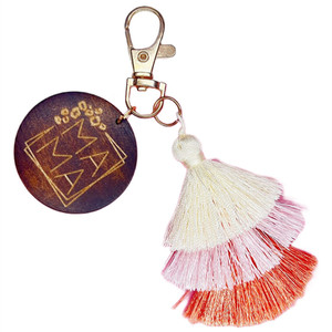 Nouveau <span class=keywords><strong>Porte</strong></span>-clés Rond Créatif Alphabet MAMA 2026, Fait Main avec <span class=keywords><strong>Pompon</strong></span> en <span class=keywords><strong>Laine</strong></span>, Accessoire de Sac - Product Image 4