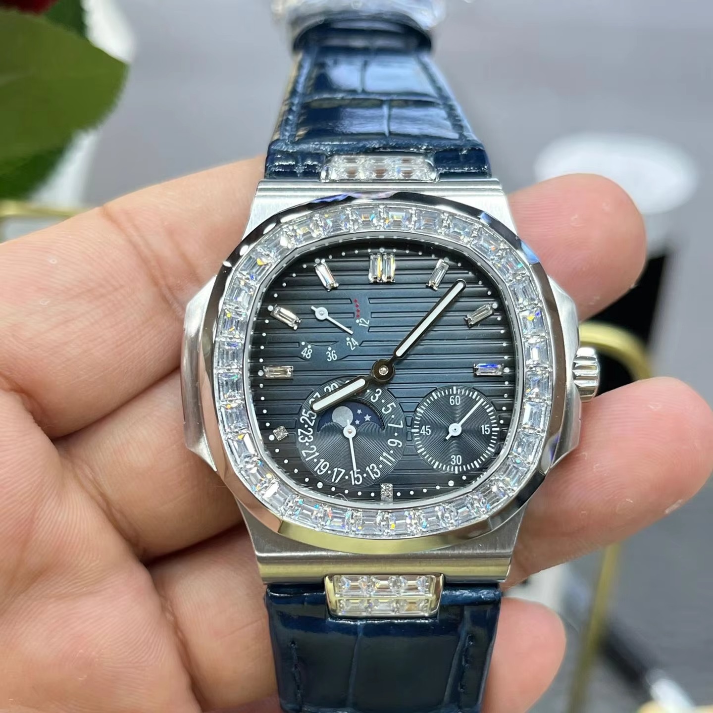 patek philippe nautilus 5712 rose gold