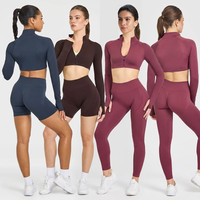 YNSEA OEM Ensemble 4 pièces : Veste courte à manches longues, Soutien-gorge dos nu, Short push-up froncé, Leggings – Tenue de sport et d'entraînement