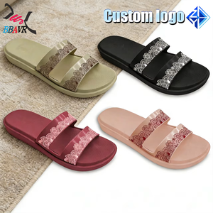 Sandalias de Playa Modernas con Diseño Personalizado y Tiras de Goma 3D - Product Image 3