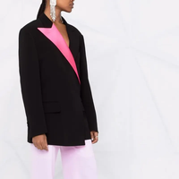 Blazer rose à manches longues et à revers en satin fabrication sur mesure pour le bureau veste pour femmes à boucle déconstruite en blocs de couleurs