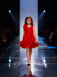 Robe de princesse blanche sans manches coupe droite <span class=keywords><strong>pour</strong></span> fille, nouvelle robe de mariée princesse florale 3D <span class=keywords><strong>pour</strong></span> filles, très populaire - Product Image 4