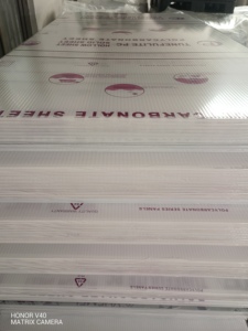 Panel de Policarbonato Transparente de 6 mm, 4 pies <span class=keywords><strong>x</strong></span> 8 pies, Lámina Hueca para Invernadero, Lámina Comercial Resistente a los Rayos UV para Jardín, para América del Norte - Product Image 3