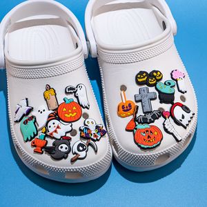 Venda quente Dia Das Bruxas Macio PVC Sapato Charme Set Personalizado Assustador Crânio Bruxa Aranha Sneaker Decorações Em Massa Atacado Encantos Da Sapata - Product Image 4