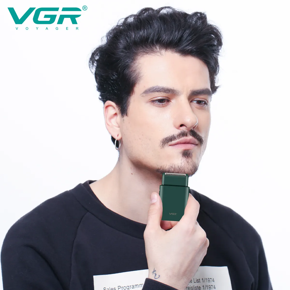 VGR V-390 Mini Portable USB Rechargeable Mens Electric Foil Shaver Razor Facial Beard Trimmer for men