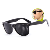 Les petits trous guérissent la myopie Hypermétropie Vision correcte Lunettes sténopé