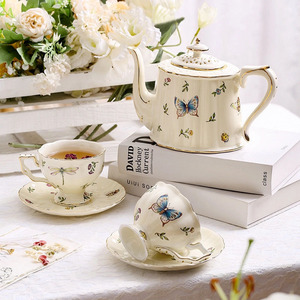 Taza de Café/Té de Porcelana con Platillo, Estilo Británico Vintage, Borde Dorado, Ecológico, Retro Europeo, Novedad, 250 ml - Product Image 2