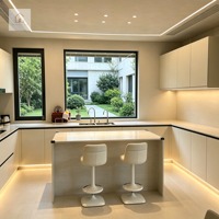 Gabinetes de Cocina Abiertos Minimalistas Integrados XINGRUO, Juego de Muebles Empotrados Personalizados con Acabado en Nogal Natural