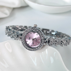Reloj de pulsera de cuarzo para mujer, estilo coreano minimalista, elegante reloj de pulsera para damas - Product Image 1