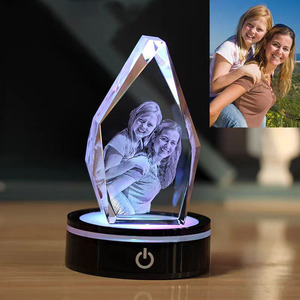 Bloque de Cristal Transparente K9, Grabado Láser 3D, Impresión UV con Patrón Floral, Cubos Irregulares Personalizados Estilo Antiguo - Product Image 2
