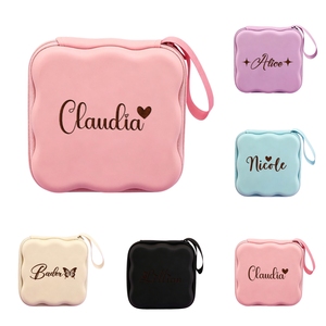 Bolsa de Almacenamiento Cuadrada con Nombre Grabado Personalizado, Correa de Muñeca, Organizador de Viaje <span class=keywords><strong>para</strong></span> Boda, <span class=keywords><strong>Caja</strong></span> de Cuero PU con Cierre - Product Image 1