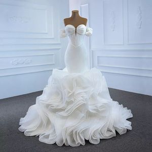S8293F Vestidos de Novia Personalizados de Moda con Hombros Descubiertos, Manga Corta, Volantes y Cola de Pez, Talla Grande - Product Image 1