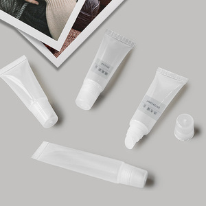 Tubo Cosmético de Plástico Transparente de 5ml 8ml 10ml 15ml con Tapa de Rosca y Apertura Inclinada para Bálsamo Labial y Brillo Labial - Product Image 1