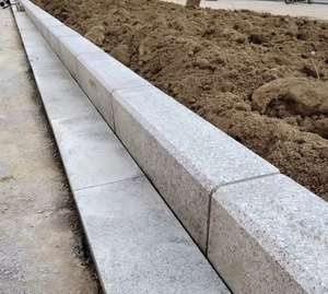 Cordolo in Granito Personalizzato Grigio Chiaro e Bianco <span class=keywords><strong>per</strong></span> Bordi di Giardini e Sentieri - Product Image 2