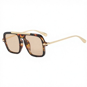 Lunettes de soleil carrées pour femmes de style européen et américain, protection UV400, nouvelle collection 2025, lunettes de conduite, tendance des célébrités d'Internet - Product Image 6