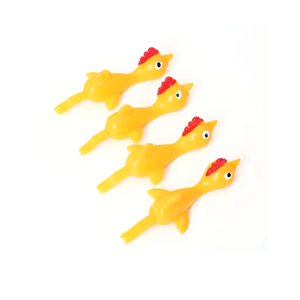 Juguetes de pollo volador elásticos de TPR, pollos de goma para tirar con la resortera, juguetes de pollo volador elásticos para los dedos, para niños, recuerdos de fiesta - Product Image 1