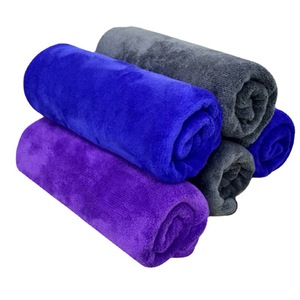 Serviette de lavage auto en microfibre 30x70cm 400GSM, épaisse et absorbante, pour le nettoyage automobile - Product Image 3