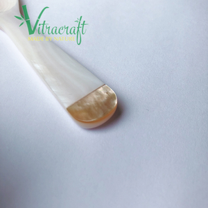 Cuillère de caviar incrustée de nacre jaune naturelle Nouveau style Cuillère à Caviar faite à la main Servir parfaitement Caviar Taille 10cm - Product Image 4