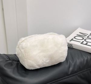 กระเป๋าใส่ดินสอของไปโรงเรียนของขวัญเด็กผู้หญิงกระเป๋าคลัทช์แต่งหน้าแบบเรียบสำหรับผู้หญิงกระเป๋าเครื่องสำอางผ้ากำมะหยี่ออกแบบได้ตามต้องการ - Product Image 2