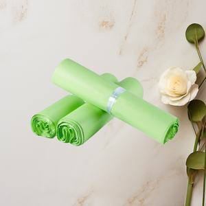 Paquete de 500 Sobres de Burbuja Blancos con Cierre Seguro, 6x9 Pulgadas, Ecológicos, Impermeables, Autosellables, de Polipropileno de 2 Mil, para Comercio Electrónico - Product Image 1