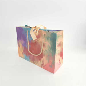 กระเป๋าของขวัญกระดาษขนาดเล็กด้ามจับเป็นริบบิ้นพิมพ์โลโก้ได้ตามต้องการสำหรับกระเป๋าเครื่องประดับ - Product Image 4