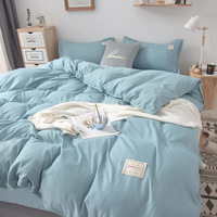 Parure de lit de luxe gris pour 2 chambres, comprenant housse de couette, couvre-lit et drap-housse, disponible en tailles Queen et Super King, avec couette en duvet.