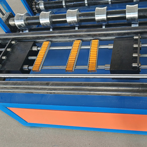 Machine de formage à froid de panneaux de toiture trapézoïdaux en tôle de <span class=keywords><strong>fer</strong></span> IBR haute vitesse 840, machine de formage à froid IBR <span class=keywords><strong>avec</strong></span> coupeur non-stop - Product Image 3
