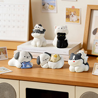 Statuette créative de chaton et chiot de dessin animé, série Guérison, mini ornement en résine pour animaux de compagnie, décoration esthétique pour la maison, la chambre et le bureau, cadeau en gros