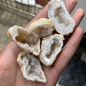 Prezzo di fabbrica all'ingrosso all'ingrosso grezzo guarigione <span class=keywords><strong>pietra</strong></span> di cristallo naturale marocco agata <span class=keywords><strong>Geode</strong></span> per la decorazione domestica - Product Image 1