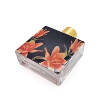 Bouteille de diffuseur d'arôme en verre enduit par pulvérisation solide de 120ml bouchon en caoutchouc de couleur personnalisable bouteille en verre de diffuseur d'huile essentielle vide